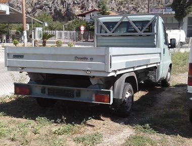 Αργολίδα: Στην καρότσα αγροτικού μεταφέρουν τους μαθητές λόγω έλλειψης σχολικού (φώτο)